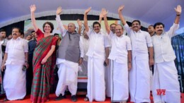 Wayanad: Congress President Mallikarjun Kharge, party candidate Priyanka Gandhi Vadra and other leaders during an election rally for the by-polls in Wayanad on Thursday, November 7, 2024. (Photo: IANS)