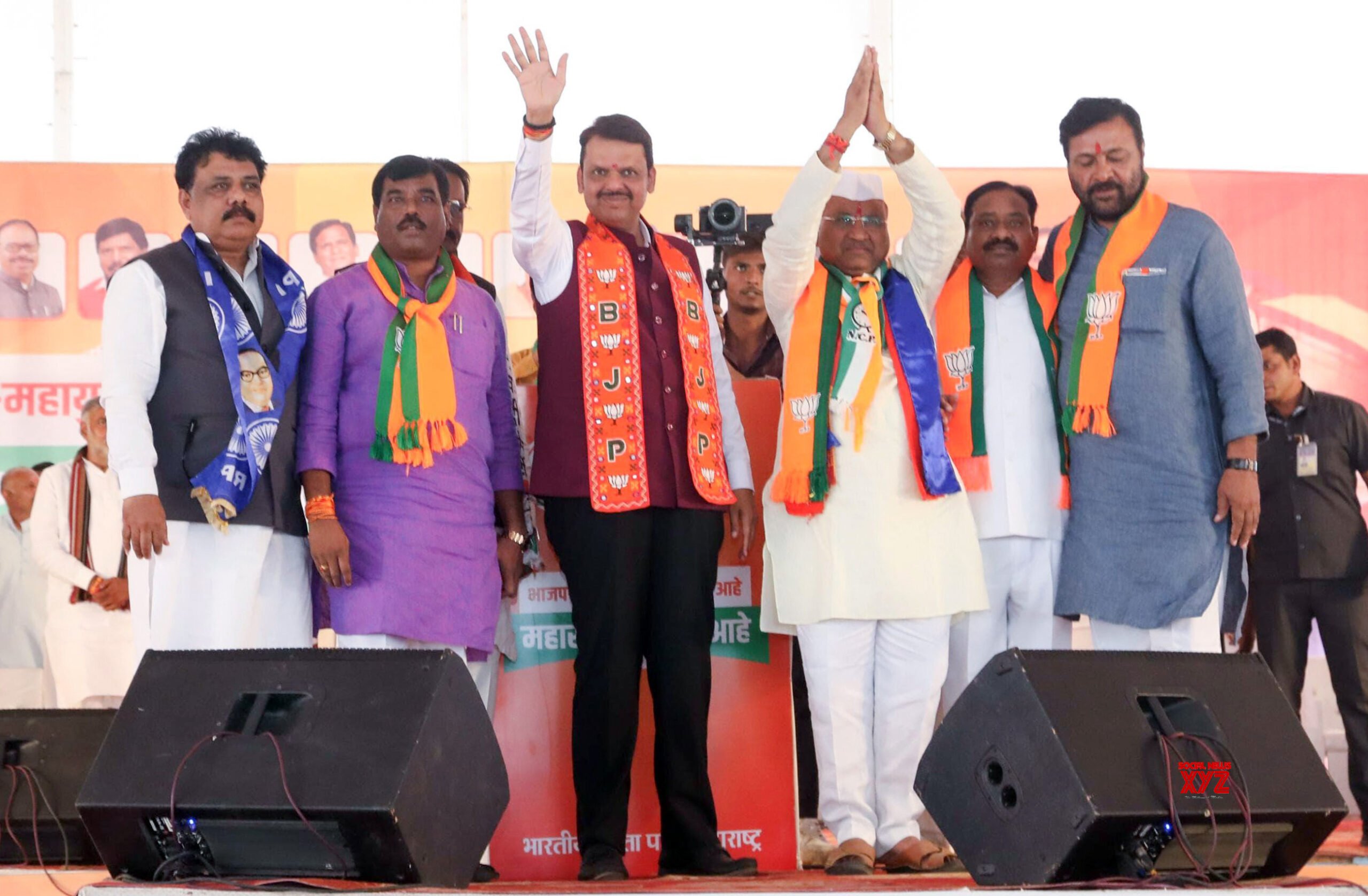 Nagpur: Deputy Chief Minister of Maharashtra Devendra Fadnavis campaigns in support of BJP candidate Kishan Wankhede #Gallery