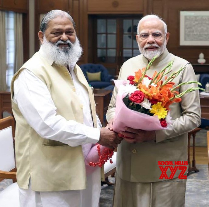 New Delhi: Haryana Cabinet Minister Anil Vij meets Prime Minister Narendra Modi - #Gallery