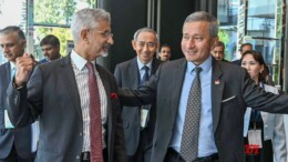 Singapore: External Affairs Minister S. Jaishankar meets Minister for Foreign Affairs of Singapore Vivian Balakrishnan in Singapore on Friday November 08, 2024. (Photo: IANS)