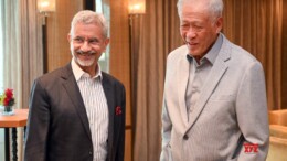 Singapore: External Affairs Minister S. Jaishankar meets Minister for Defence of Singapore Ng Eng Hen in Singapore on Friday November 08, 2024. (Photo: IANS)