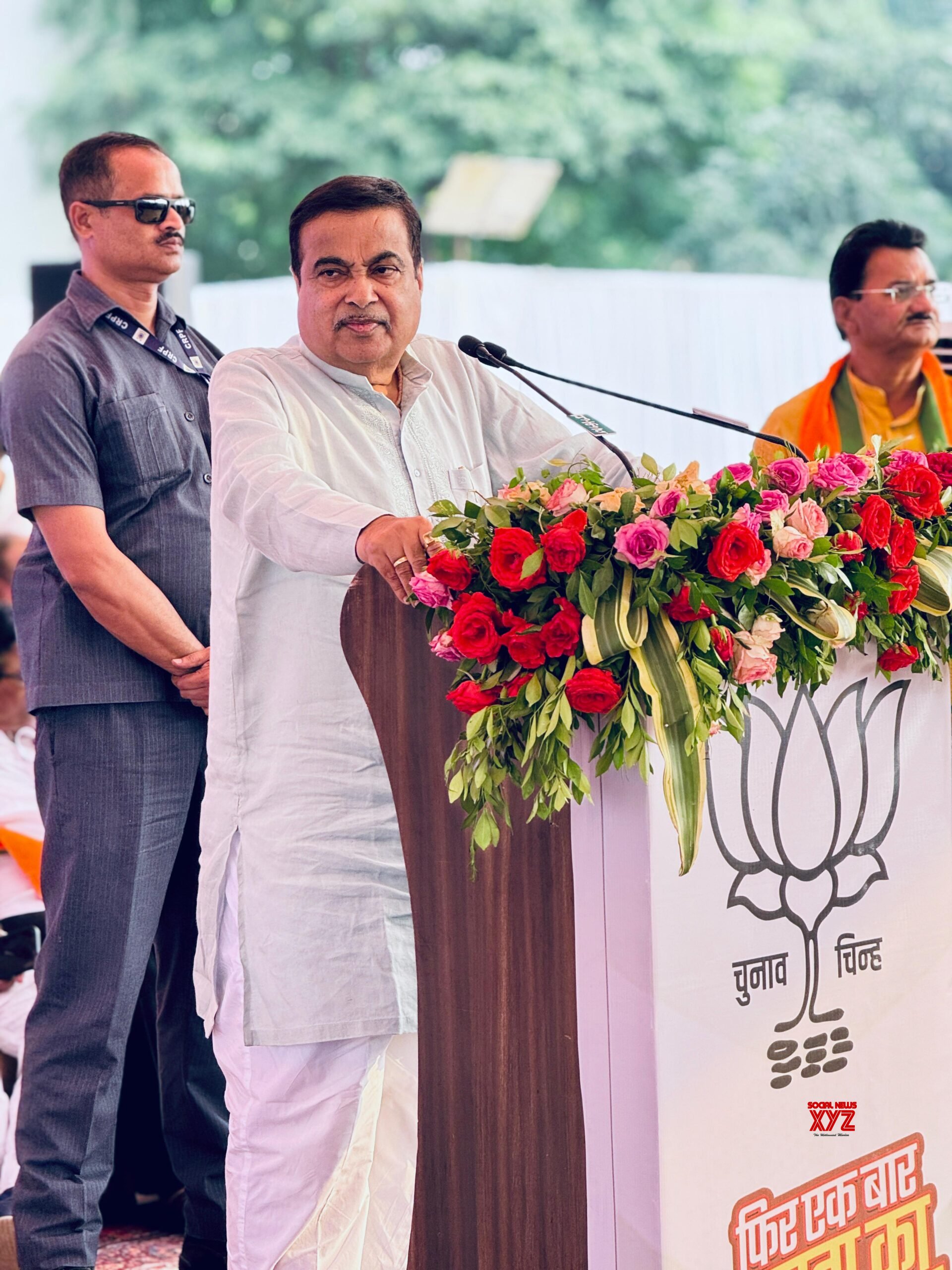 Gondia: Union Minister Nitin Gadkari addresses a public meeting in support of party candidate Vinod Agrawal - #Gallery