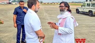 Ranchi: Leader of Opposition in Lok Sabha Rahul Gandhi meets JMM President and Jharkhand Chief Minister Hemant Soren at Ranchi Airport in Ranchi on Saturday, November 09, 2024. (Photo: IANS)