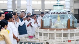 Nagpur: Congress National President Mallikarjun Kharge pays tribute to the statue of Lord Buddha at the famous Buddhist monument, Deekshabhoomi, in Nagpur on Saturday, November 9, 2024. (Photo: IANS)