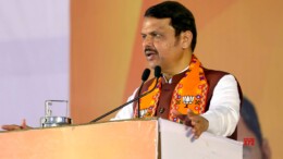 Chandrapur: Deputy Chief Minister of Maharashtra Devendra Fadnavis addresses an election campaign in support of BJP candidate Kishor Jorgewar from Chandrapur ahead of the Maharashtra assembly election in Chandrapur on Saturday, November 09, 2024. (Photo: IANS)