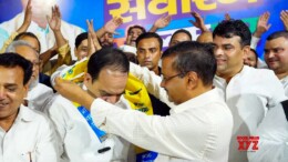 New Delhi: Senior Congress leader Chaudhary Mateen Ahmed being welcomed by AAP National Convenor Arvind Kejriwal as he joins Aam Adami Party in New Delhi on Sunday, November 10, 2024. (Photo: IANS)