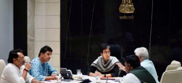 New Delhi: Delhi Chief Minister Atishi chairs a cabinet meeting at the Secretariat in New Delhi on Sunday, November 10, 2024. (Photo: IANS)