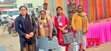 Latehar: Polling officers are carrying the Electronic Voting Machine (EVMs)/Ballot Unit and other election-related material for the first phase of voting ahead of the Jharkhand assembly election at the dispatch center in Latehar on Tuesday, November 12, 2024. (Photo: IANS)