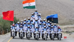 Kargil: Army Daredevils Corps of Signals create a World Record by making a human pyramid of 31 Warriors on 7 Motorcycles, traversing a distance of 5 km at 10800 feet to pay tribute to the Bravehearts of Kargil War, in Kargil on Monday, July 29, 2024.(IANS)