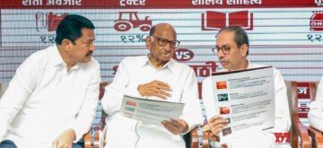 Mumbai: Maharashtra Congress chief Nana Patole, Shiv Sena (UBT) president Uddhav Thackeray, and NCP chief Sharad Pawar during a press conference in Mumbai on Sunday, October 13, 2024. (Photo: IANS)