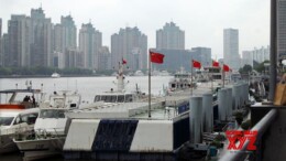 (240915) -- SHANGHAI, Sept. 15, 2024 (Xinhua) -- Passenger ferry operations suspend ahead of the landfall of Typhoon Bebinca in east China's Shanghai, Sept. 15, 2024. Authorities in Shanghai has taken precautions against Typhoon Bebinca, the 13th this year, which has been forecast to bring gales and rainstorms.
   Typhoon Bebinca could be the strongest typhoon to make landfall in Shanghai since 1949. (Photo by Chen Haoming/Xinhua)