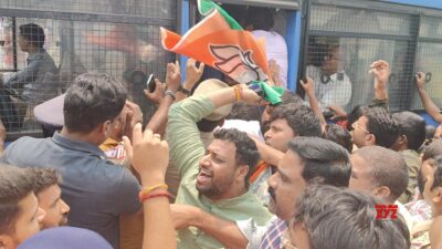 Protests intensify at Hyderabad University over land row